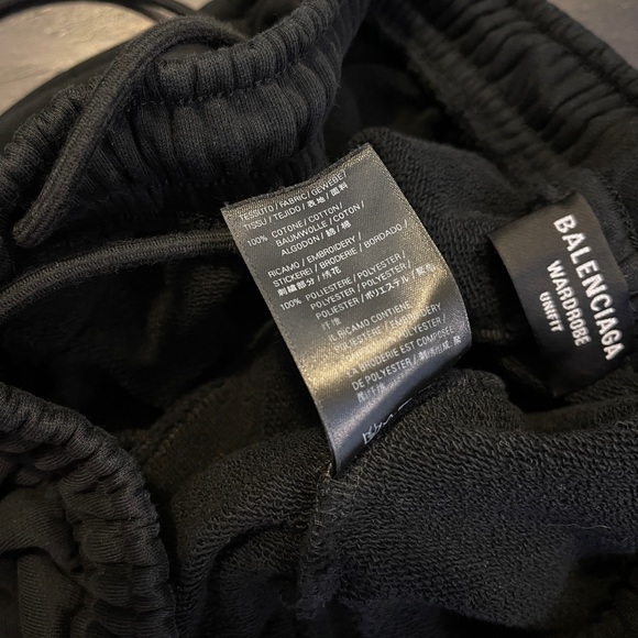 Authentic Balenciaga men’s Straight-Leg Logo-Print Cotton Sweatpants med… - Picture 6 of 7